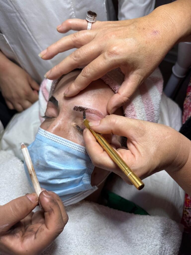 whatsapp image 2025 10 09 à 18.03.42 1b9a1879